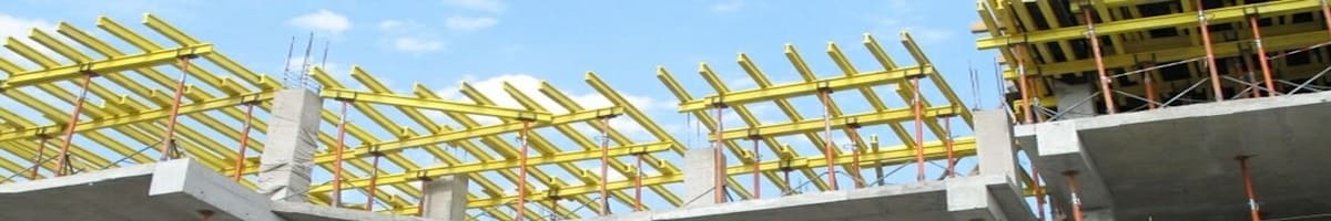 Основатели компании на первом складе